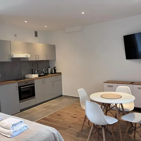 Appartamento Eden 8 *